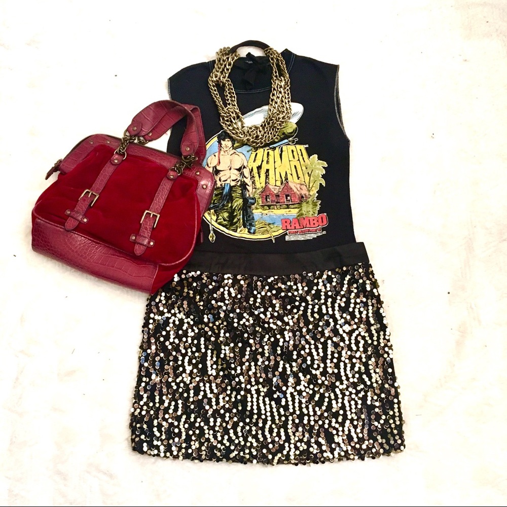 *BLACK & GOLD DISCO MINI SKIRT**